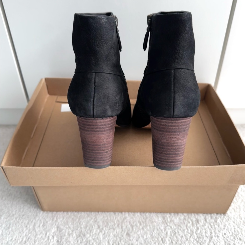 Cole Haan Cassidy Bootie Black Nubuck Size 8 B — Grand.OS (Nike Air) Cushioning - Picture 4 of 8